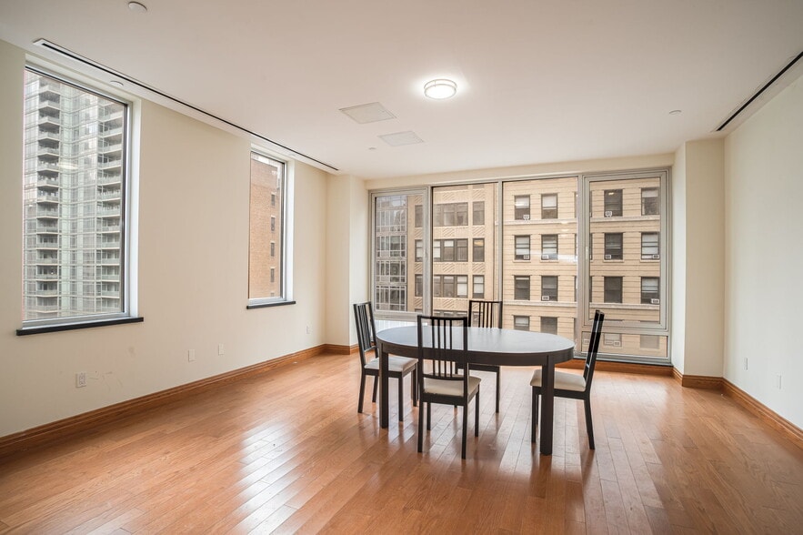 304 Fifth Ave, New York, NY for lease - Interior Photo - Image 2 of 11