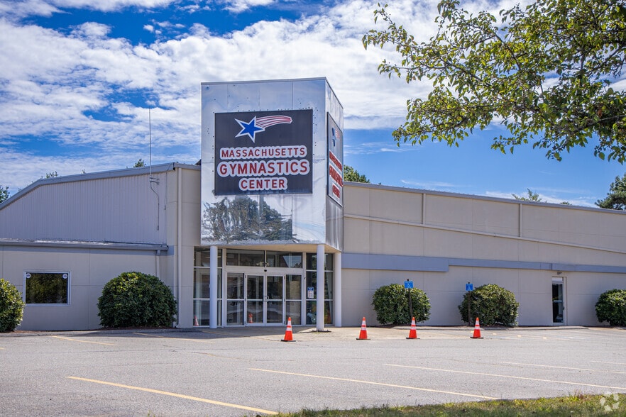 74 Otis St, Westborough, MA for lease - Building Photo - Image 3 of 4