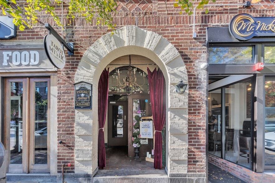 19 N Broadway, Tarrytown, NY à louer - Photo du bâtiment - Image 1 de 3