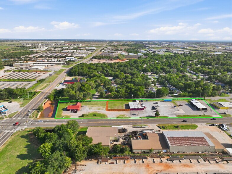1900 SE 59th Dr, Oklahoma City, OK à vendre - Photo du bâtiment - Image 1 de 51