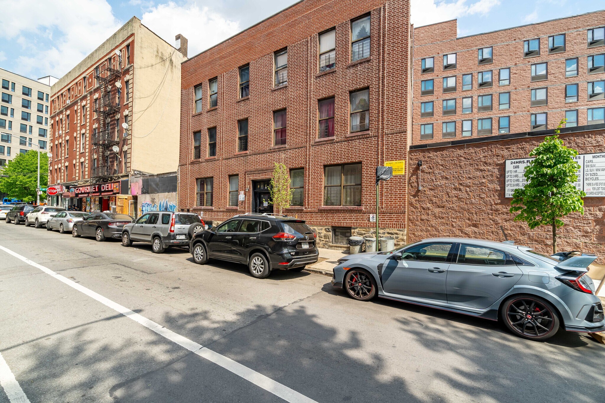 2466 Beaumont Ave, Bronx, NY à vendre Photo du bâtiment- Image 1 de 5