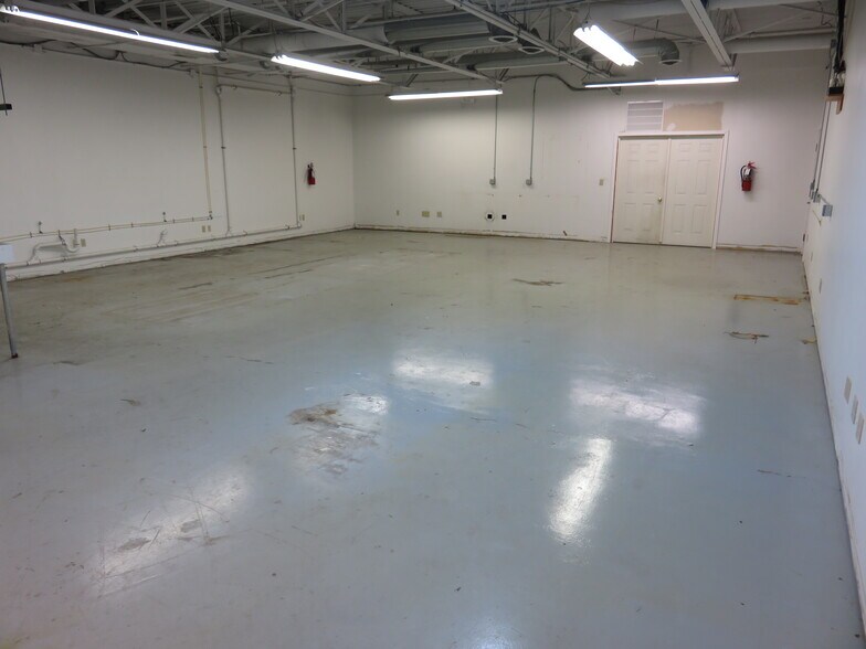 1200 Corporate Blvd, Lancaster, PA à louer - Photo du bâtiment - Image 3 de 4