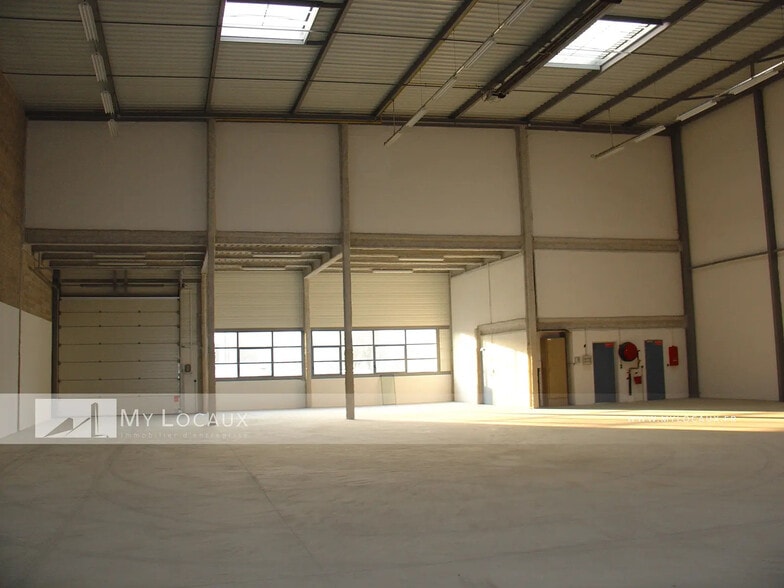 Flex dans La Courneuve à louer - Photo intérieure - Image 2 de 5