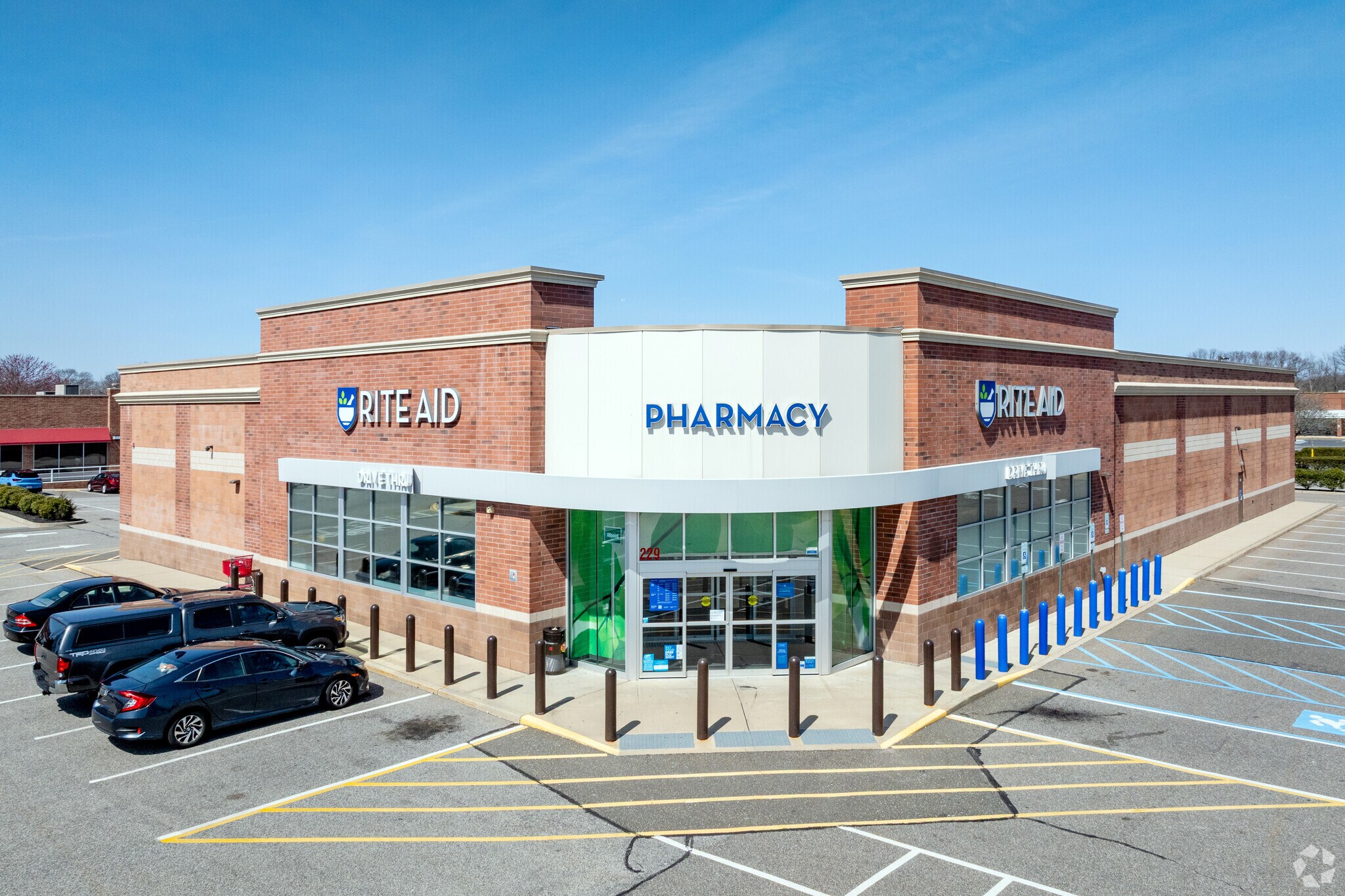 229 Independence Plz, Selden, NY à louer Photo principale- Image 1 de 5