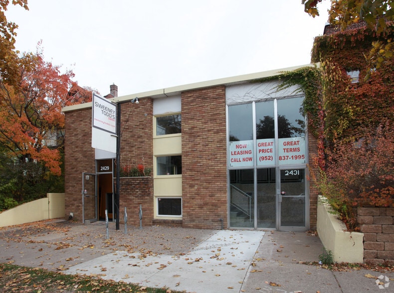 2429-2431 S Lyndale Ave, Minneapolis, MN for sale - Primary Photo - Image 1 of 8