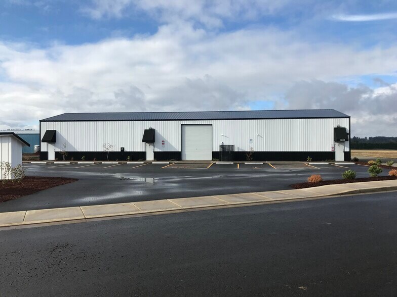 3045 NW Campus Dr, Estacada, OR for sale - Building Photo - Image 2 of 33