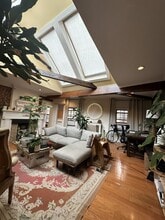 1 Saint Mathews Ct NW, Washington, DC for lease Interior Photo- Image 2 of 12