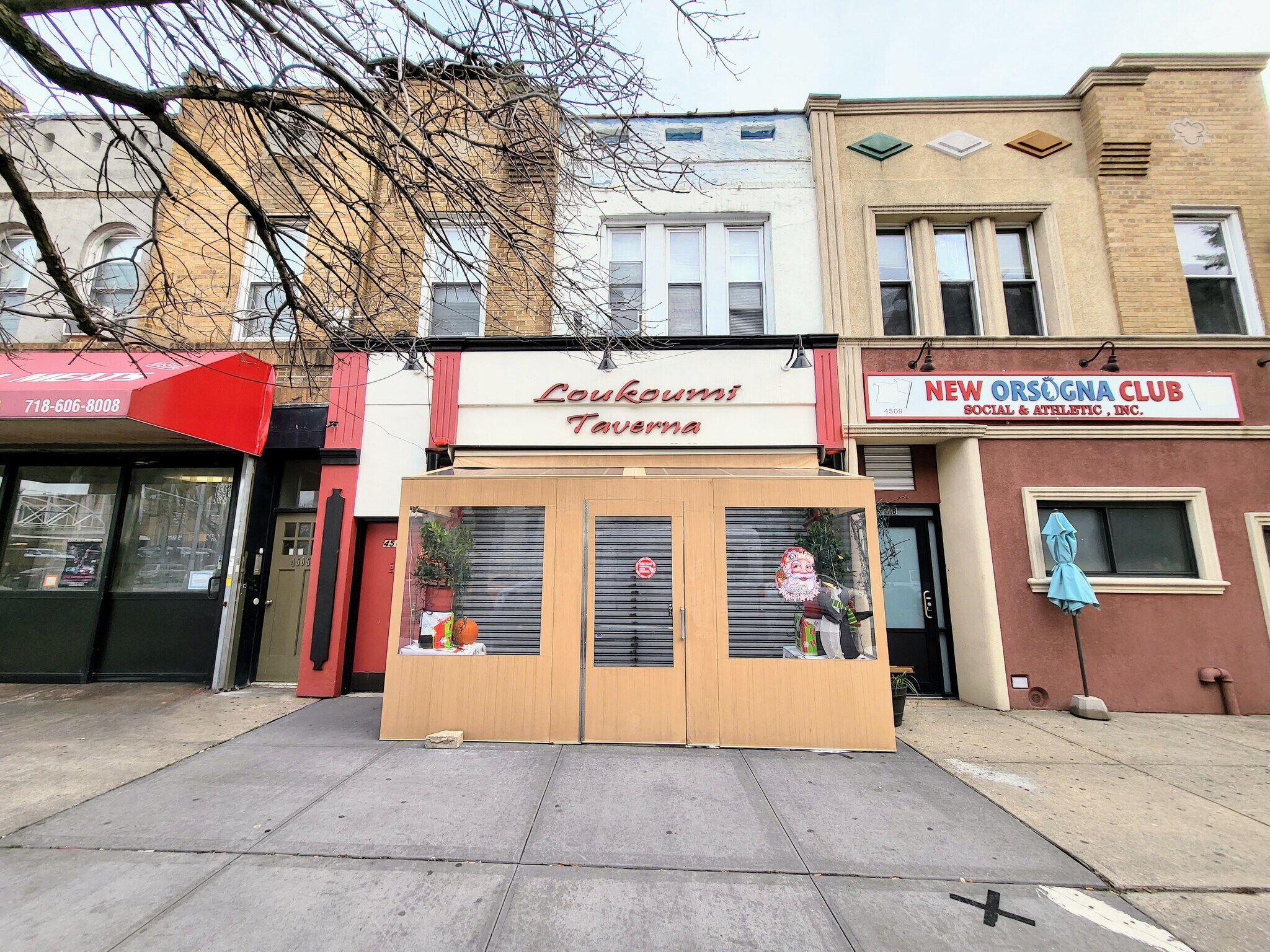 45-07 Ditmars Blvd, Astoria, NY à vendre Photo du b timent- Image 1 de 1