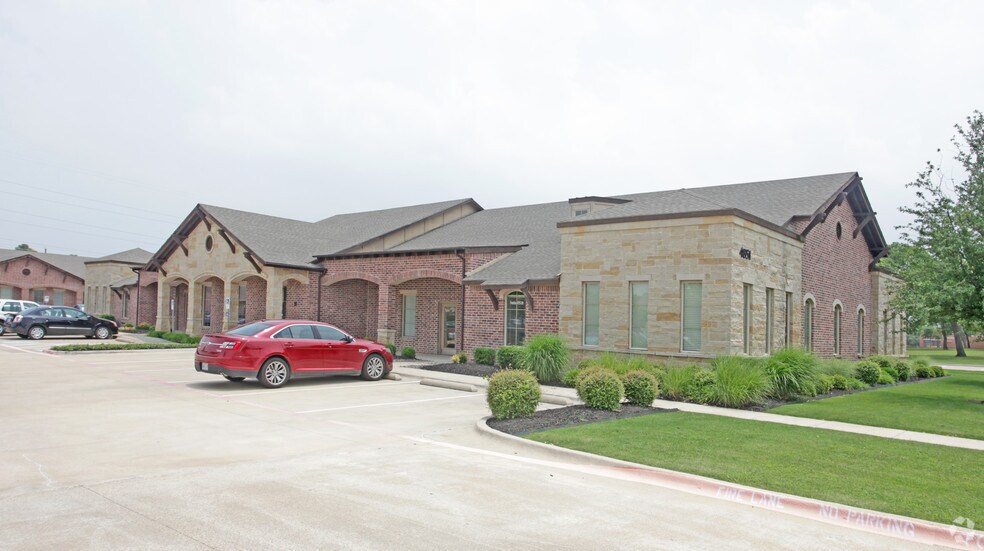 4851 Merlot Ave, Grapevine, TX for sale - Primary Photo - Image 1 of 3
