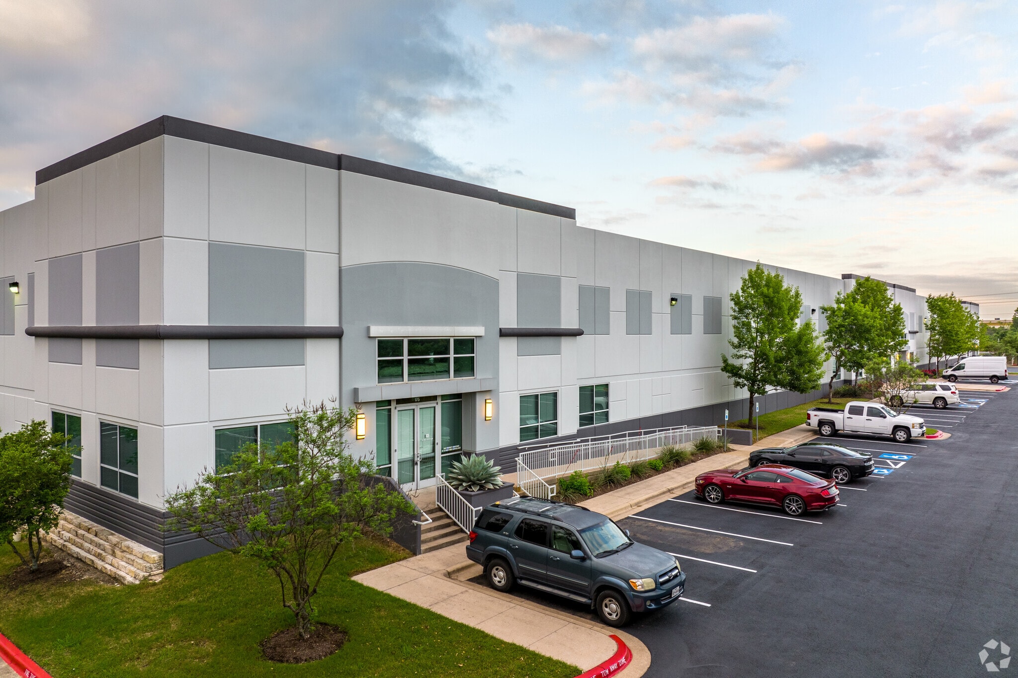 7000 Burleson Rd, Austin, TX for lease Primary Photo- Image 1 of 2