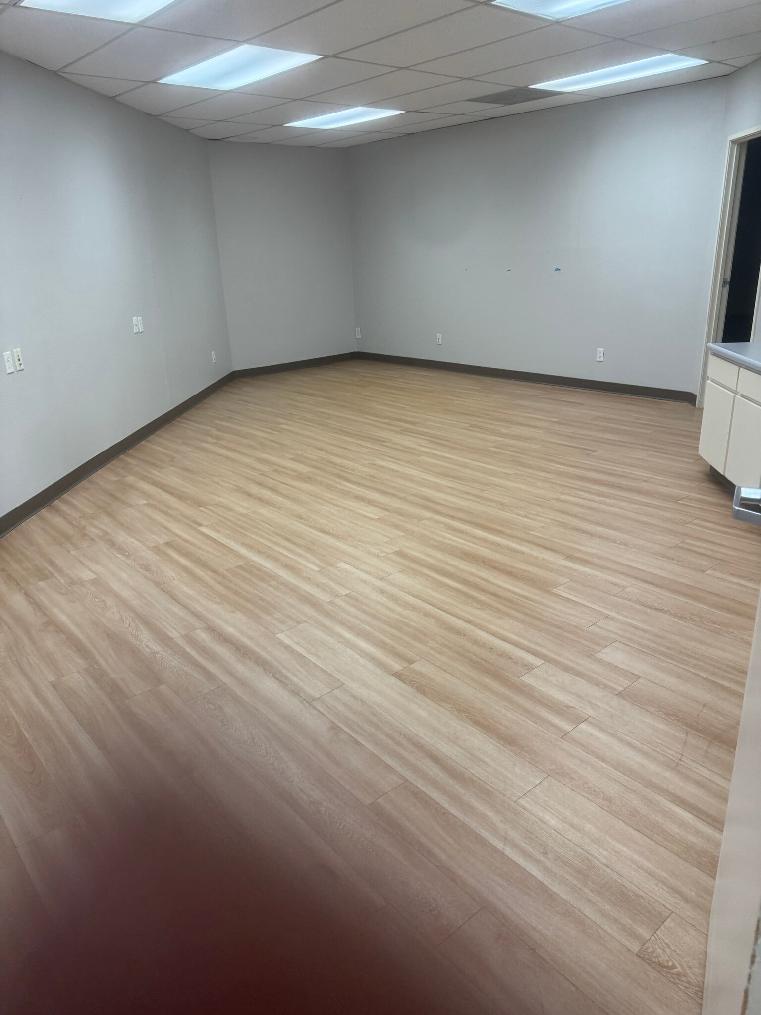 590 N Alma School Rd, Chandler, AZ for lease Interior Photo- Image 1 of 10