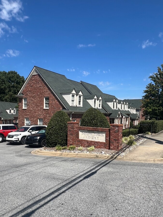 113-119 Salem Towne Ct, Apex, NC 27502 - Unit 117 -  - Interior Photo - Image 1 of 12