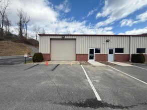 1200 Business Park Dr, Morgantown, WV for lease Interior Photo- Image 1 of 6