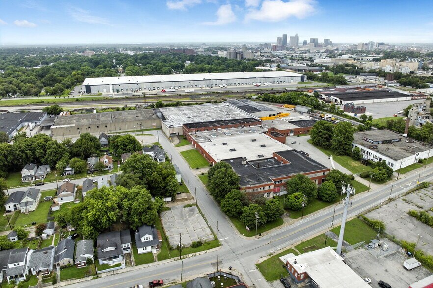 1661 W Hill St, Louisville, KY à vendre - Photo du bâtiment - Image 1 de 7