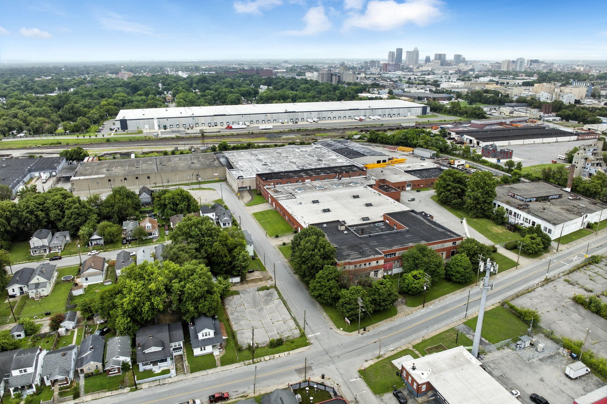 1661 W Hill St, Louisville, KY for lease Building Photo- Image 1 of 42