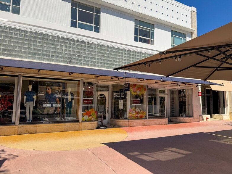 901-927 Lincoln Rd, Miami Beach, FL for lease - Building Photo - Image 3 of 12
