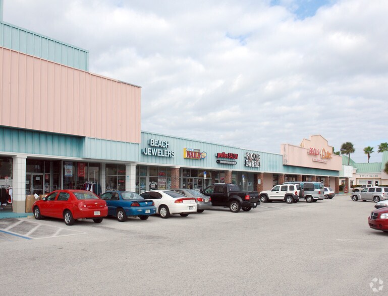 100 Canaveral Plaza Blvd, Cocoa Beach, FL à louer - Photo du bâtiment - Image 2 de 13