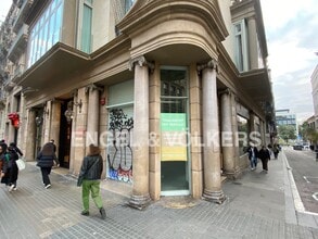 Retail in Carrer Pelai, 14, Barcelona for lease Interior Photo- Image 2 of 6
