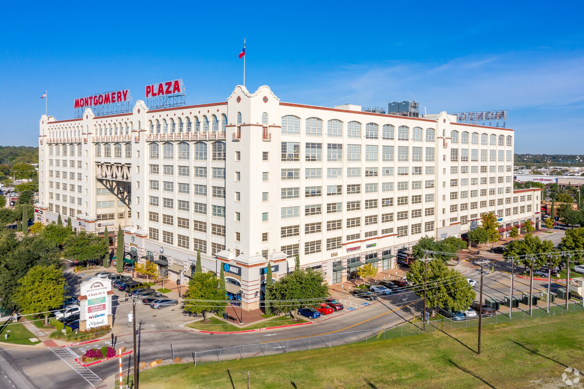 2600 W 7th St, Fort Worth, TX for lease Building Photo- Image 1 of 2