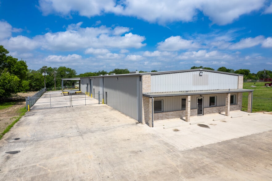 1141 Guadalupe Dr, Cibolo, TX for sale - Building Photo - Image 3 of 11