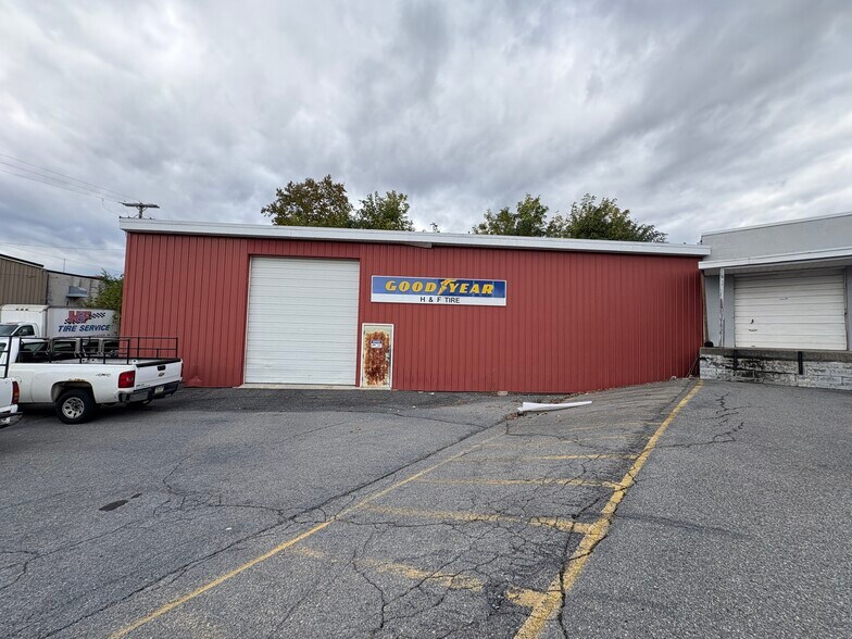 349 Buttonwood St, Reading, PA à vendre - Photo du bâtiment - Image 2 de 12