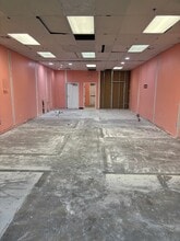 5051 Stewart Ave, Las Vegas, NV for lease Interior Photo- Image 2 of 2