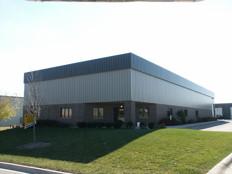 345 Production Dr, South Elgin, IL for sale - Primary Photo - Image 1 of 12