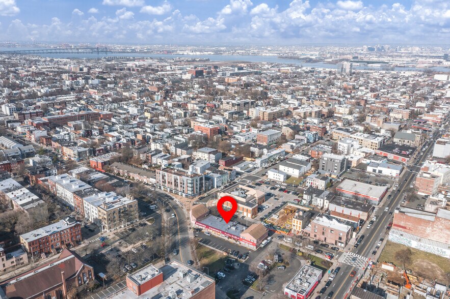 571-575 Martin Luther King Jr Dr, Jersey City, NJ à vendre - Photo du bâtiment - Image 2 de 23