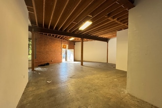 3430 S Hill St, Los Angeles, CA for lease Interior Photo- Image 2 of 6