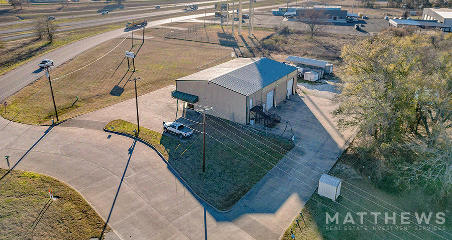 105 Bailiff Dr, Fairfield, TX à vendre - Photo du bâtiment - Image 2 de 16