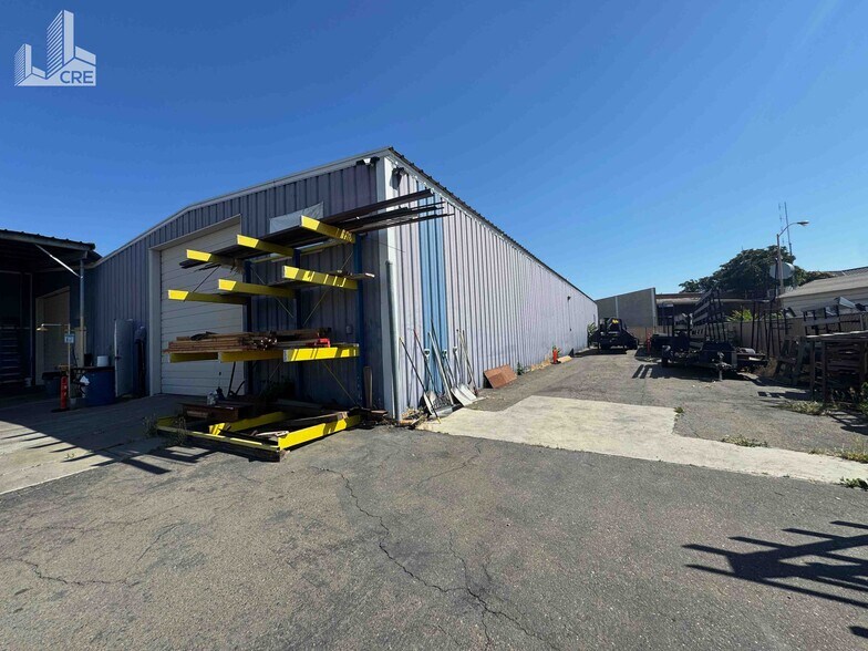 241 W A St, Dixon, CA à vendre - Photo du bâtiment - Image 3 de 9