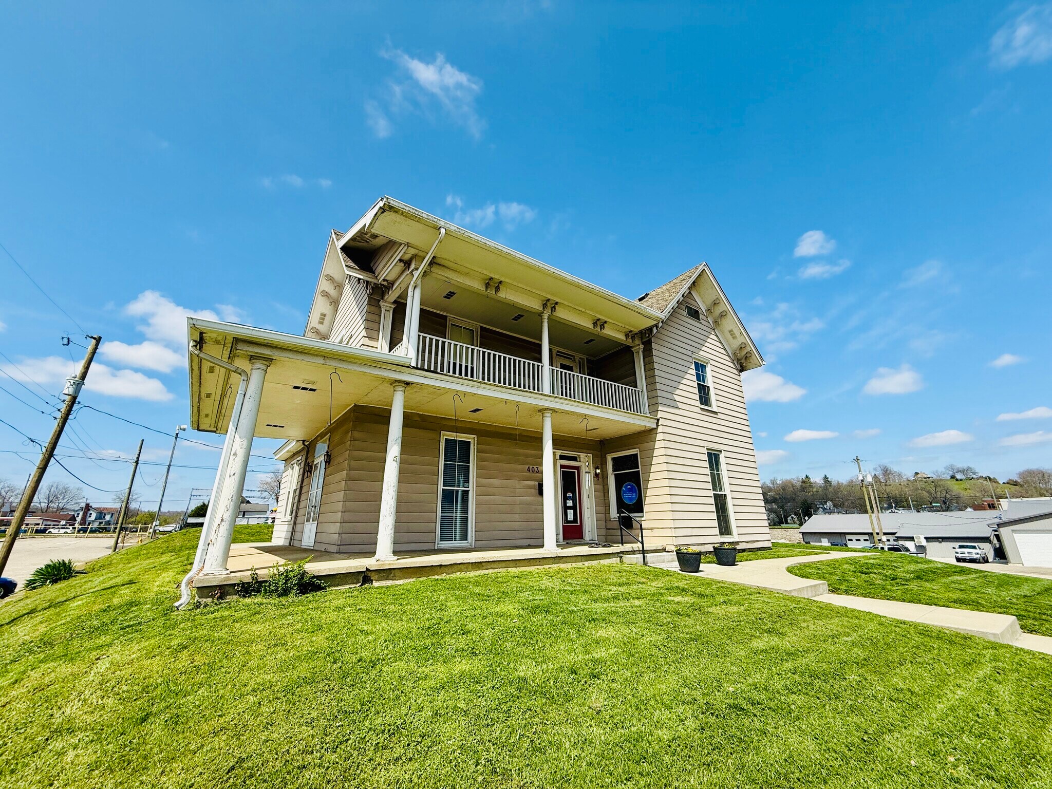 403 George St, Aurora, IN à vendre Photo du bâtiment- Image 1 de 30