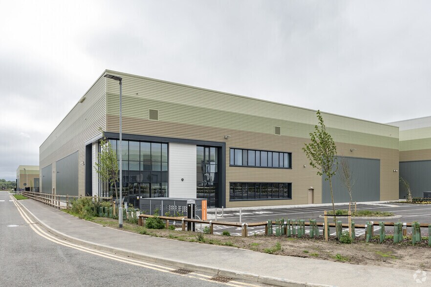 Indurent Park, Chippenham à louer - Photo principale - Image 1 de 7