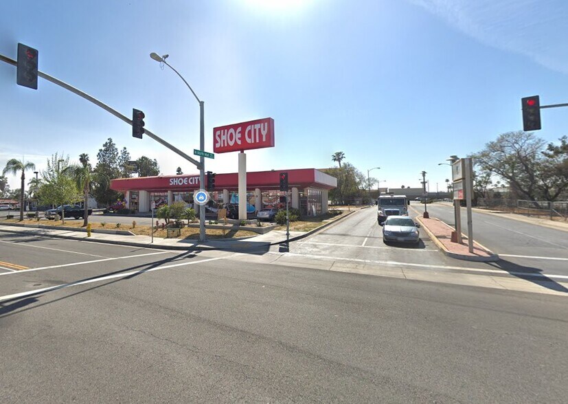 808 S E St, San Bernardino, CA à louer - Photo du bâtiment - Image 2 de 5