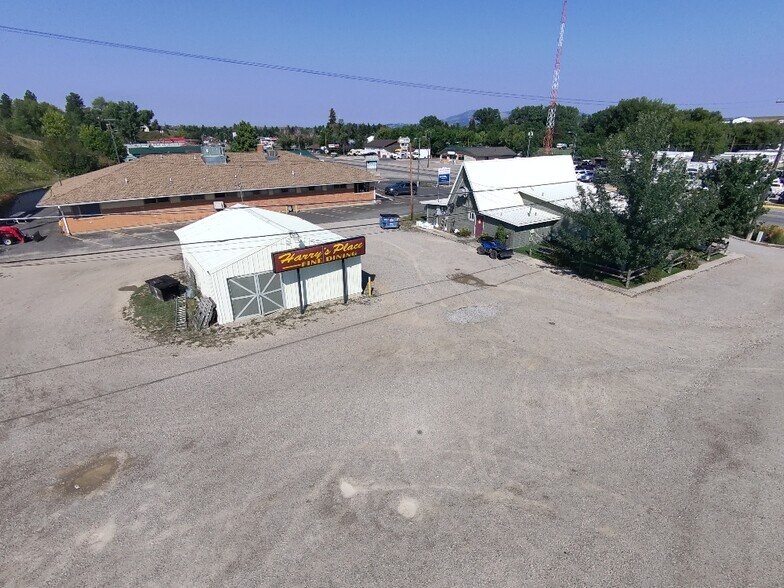 631 NE Main St, Lewistown, MT for sale - Building Photo - Image 2 of 10