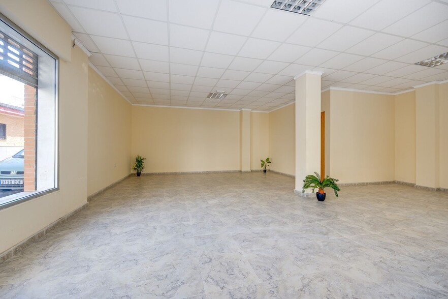 Carrer Doctor Fleming, 7, Almoradí, Alicante for sale - Building Photo - Image 3 of 24