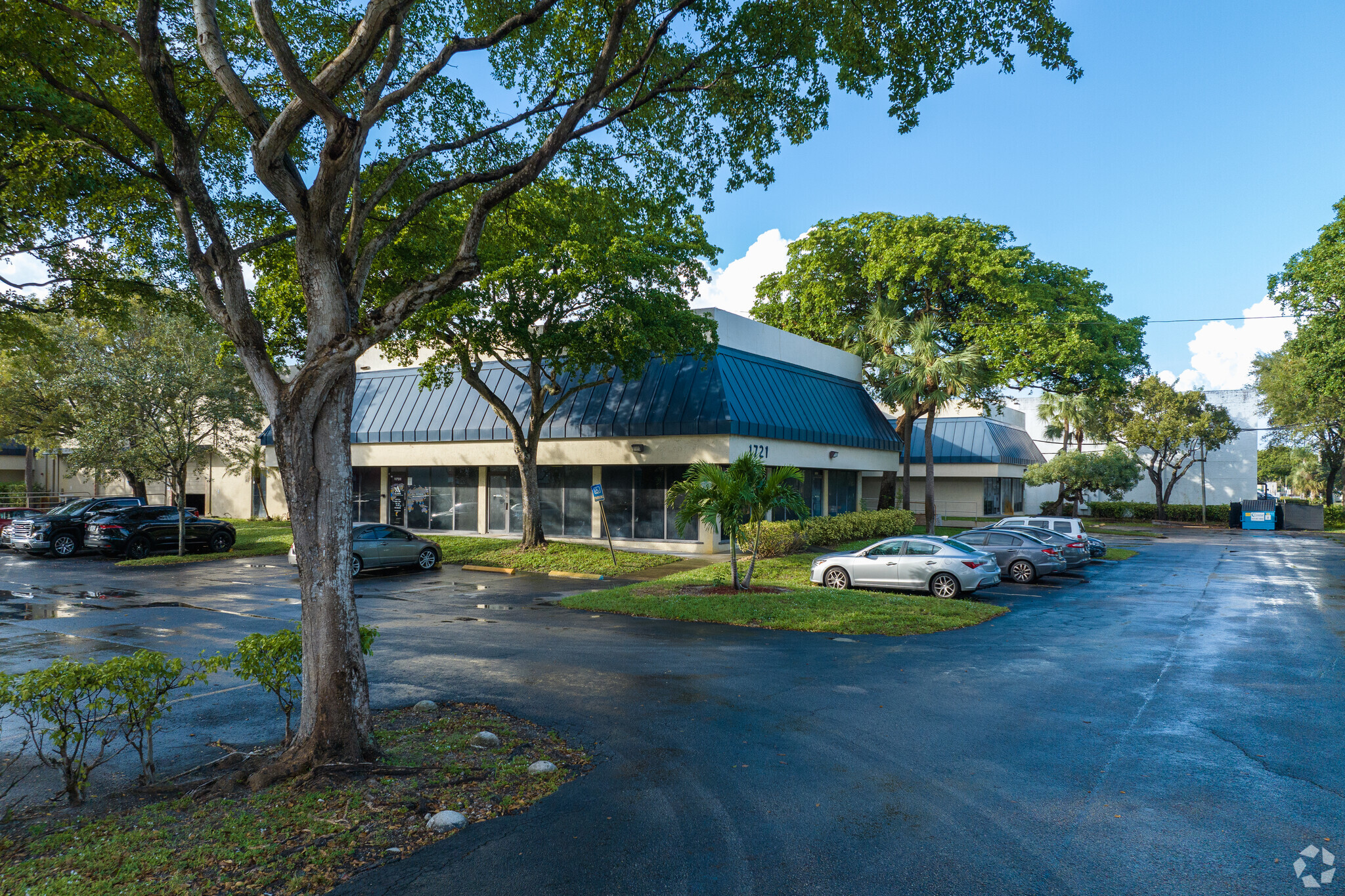 1721 Blount Rd, Pompano Beach, FL for lease Primary Photo- Image 1 of 23