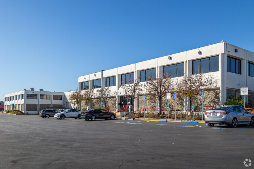 526-534 Eccles Ave, South San Francisco, CA for lease - Primary Photo - Image 1 of 5