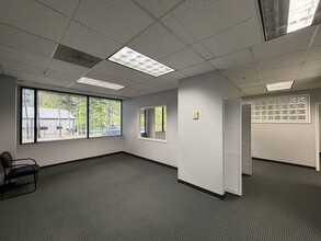 1080 Holcomb Bridge Rd, Roswell, GA for lease Interior Photo- Image 1 of 2