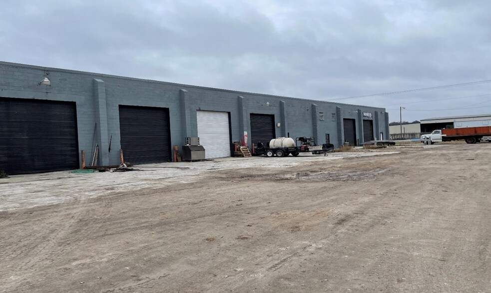 15439 US Highway 301, Dade City, FL à vendre - Photo du bâtiment - Image 2 de 10