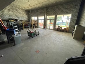 128 S Beach St, Daytona Beach, FL à louer Photo du bâtiment- Image 2 de 5