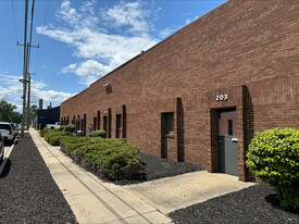 115-203 E Hudson Ave, Royal Oak MI - Warehouse