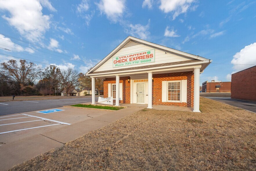 1368 N Washington Ave, Brownsville, TN à louer - Photo du bâtiment - Image 2 de 16