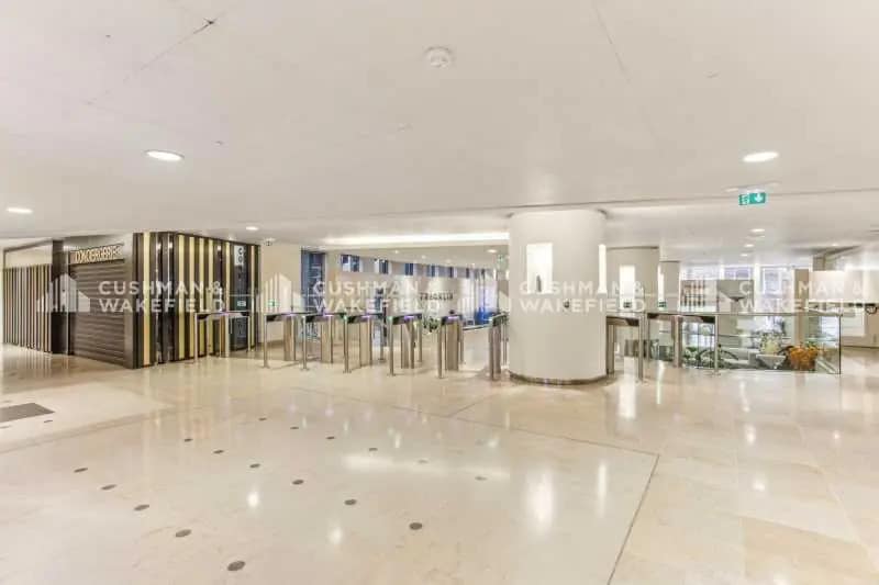 Bureau dans Puteaux à vendre Hall d’entrée- Image 1 de 9