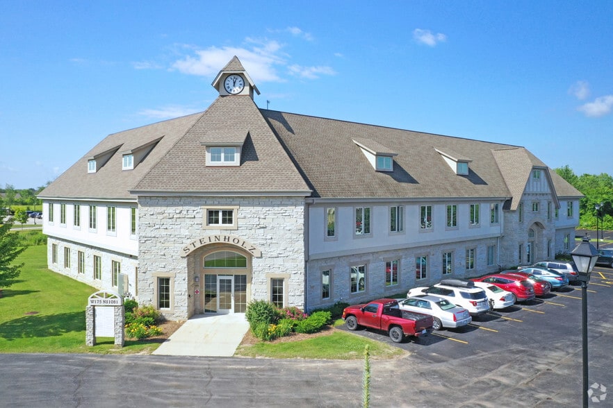 W175N11081 Stonewood Dr, Germantown, WI for lease - Building Photo - Image 3 of 23