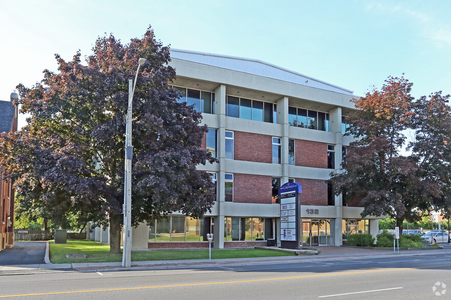 132 Second St E, Cornwall, ON for lease - Primary Photo - Image 1 of 12