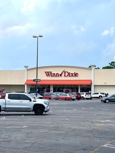 1919-1945 Glynn Ave, Brunswick, GA à louer - Photo du bâtiment - Image 1 de 19
