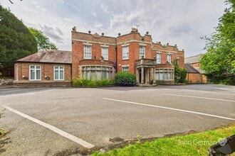 High St, Uttoxeter for lease Building Photo- Image 1 of 1