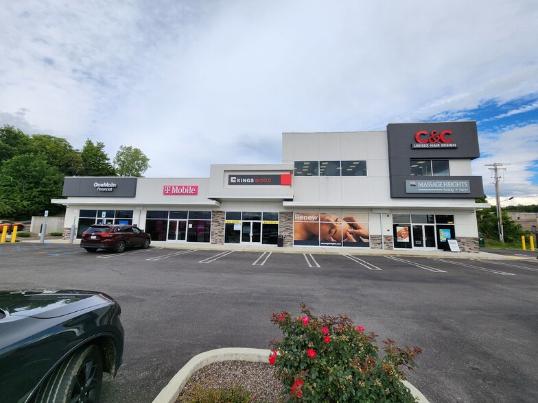 1204 Ulster Ave, Kingston, NY for lease - Building Photo - Image 1 of 10