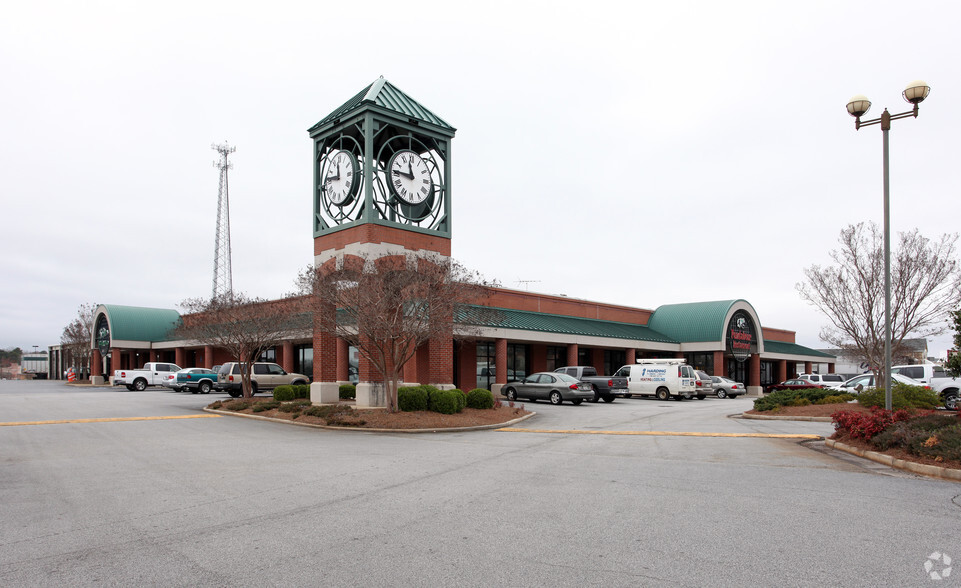 1403 N Express Way, Griffin, GA for lease - Primary Photo - Image 1 of 8